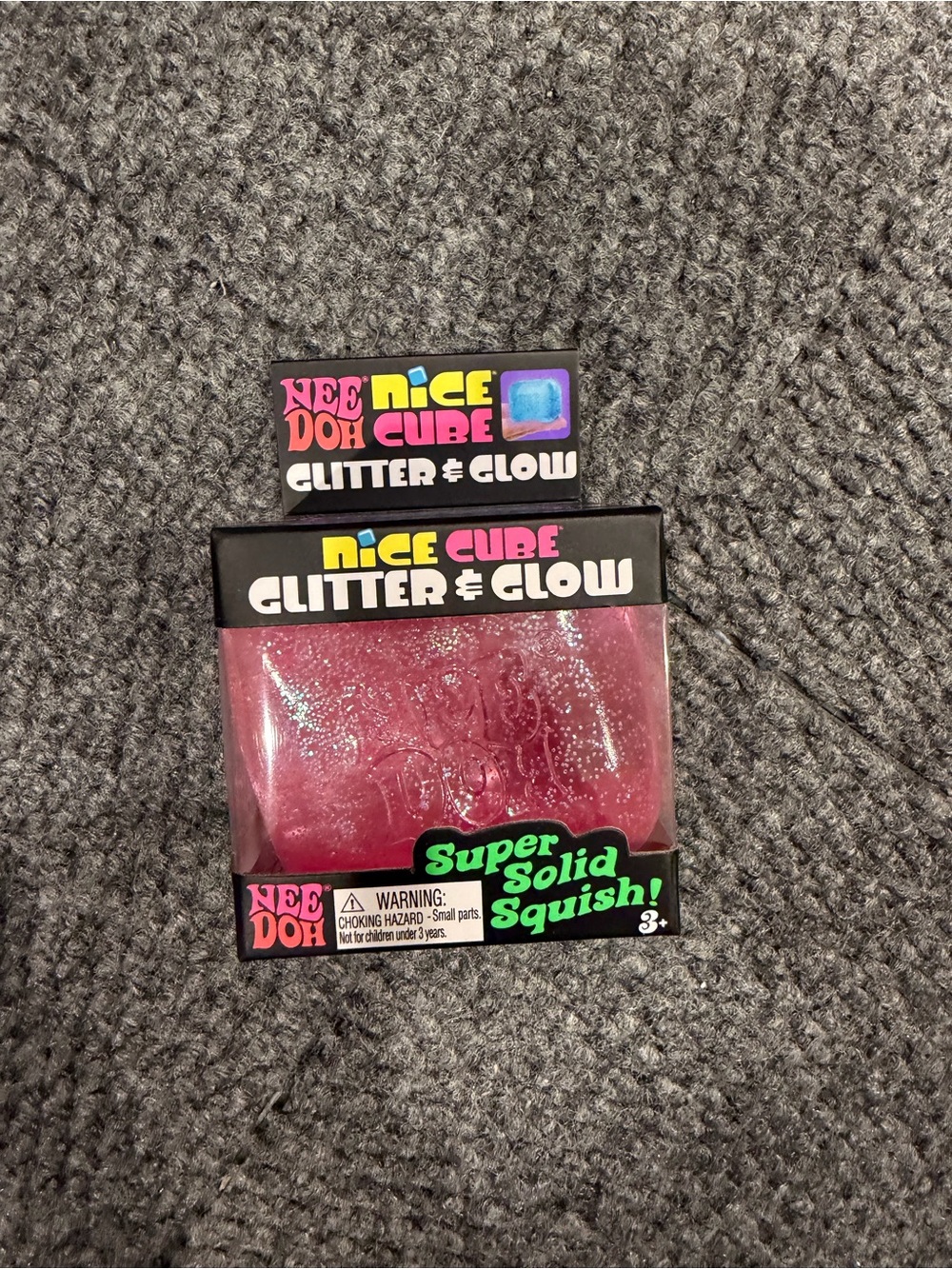 Needoh Nice Cube Glitter & Glow Super Solid Squish - Pink